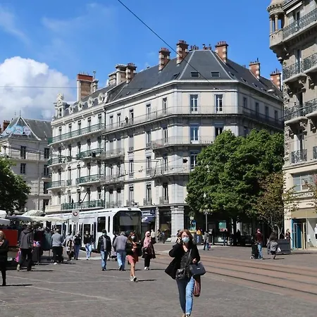 L'atlas De La Bastille, Tram & Gare, Hyper-centre *